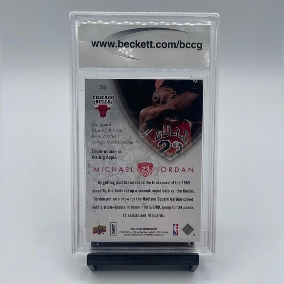 2009-10 Upper Deck Michael Jordan LEGACY COLLECTION GOLD SSP No. 38 BCCG 10 - Picture 2 of 4